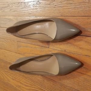 Women's shoes
